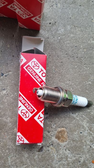 Оригинални свещи TOYOTA