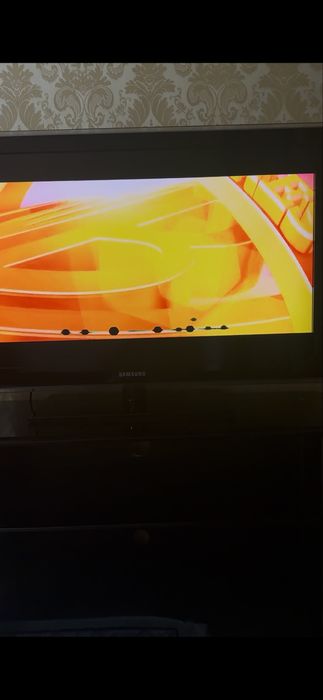 Продается телевизор Samsung 107 см