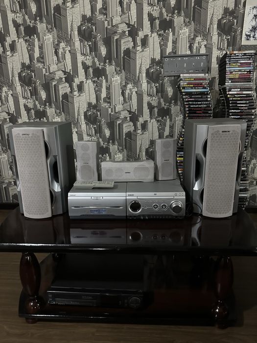 Музыкальный центр