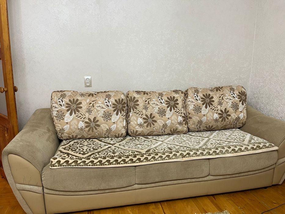 Продам мягкий уголок 1-2-3