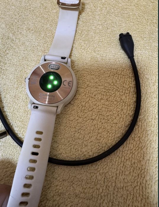 Ceas Garmin Vivoactive 3 HR GPS