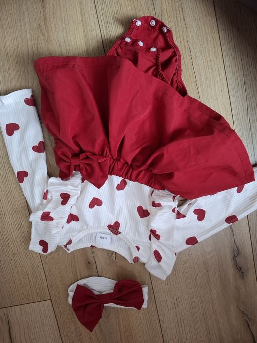 Продавам бебешки неща