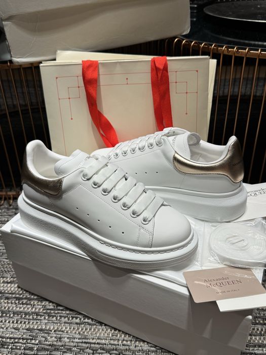 Alexander McQueen White/Gold Дамски Обувки 38EUR + Кутия