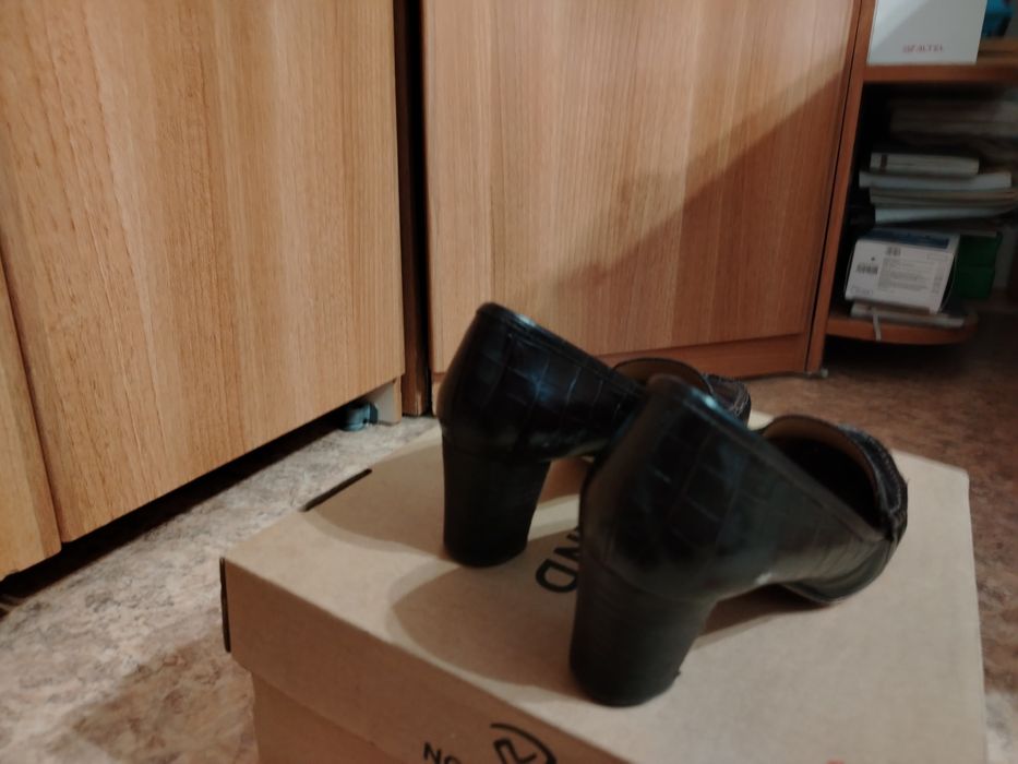 Туфли кожаные женские