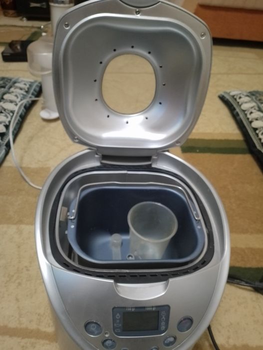 Xleb, keks maqsulotlarini pishiradigan pech