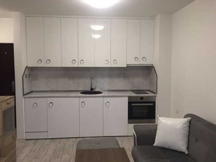 Дава се под наем Двустаен апартамент в Пловдив, Гагарин - 65 кв.м за 204 € - Снимка #1