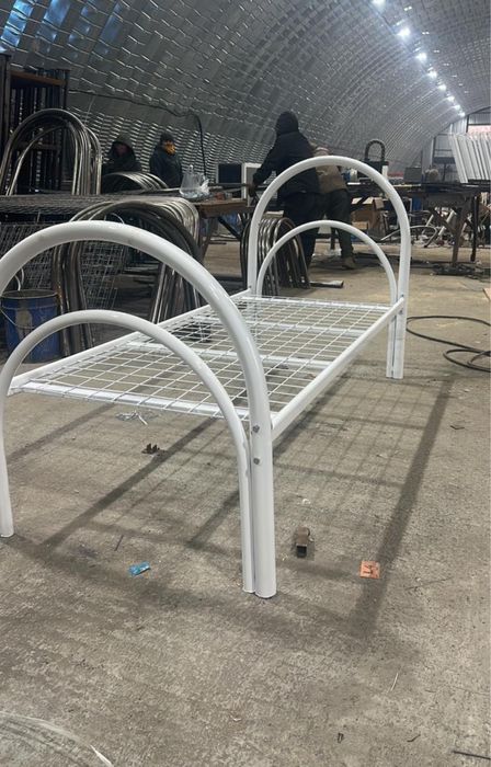 Двухъярусная кровать