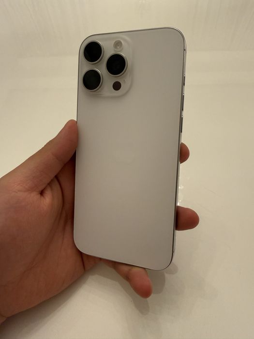 Iphone 16 pro max; 512 gb