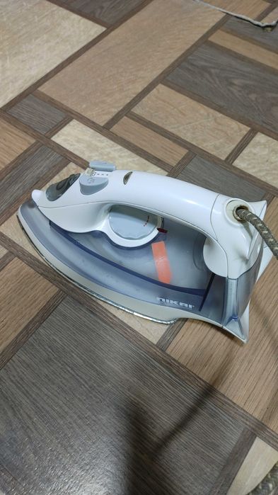 Продам утюг фирма nikai