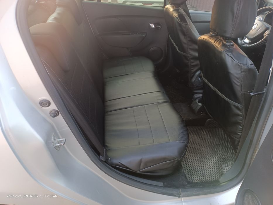 Продам автомобиль.