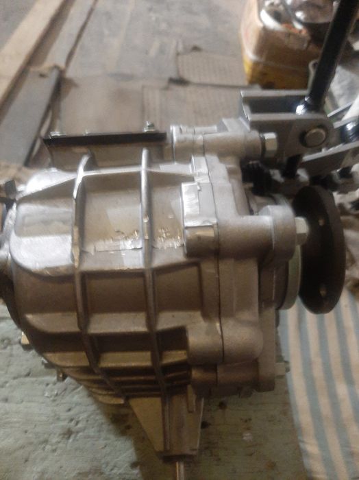 Продам раздатку на ниву 2121-новая