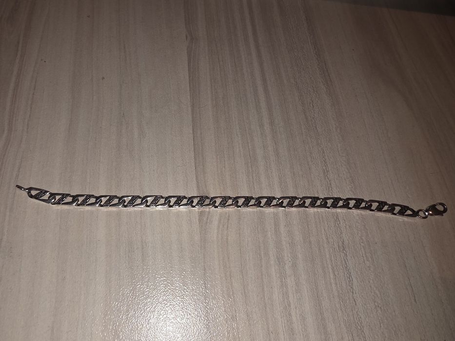 Сребърна гривна (гравирана)