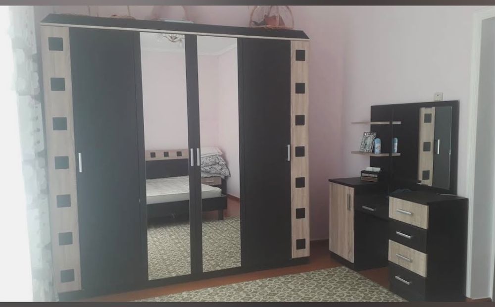 Продам спальный гарнитур
