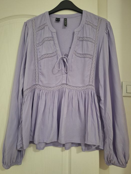 Bluza lila dama cu dantela
