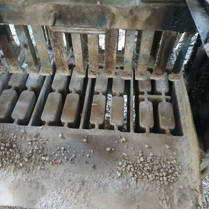 Песколочный стонок