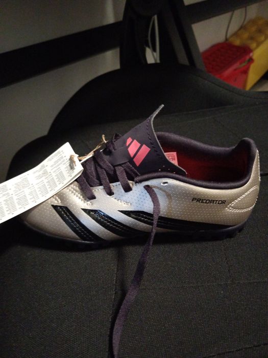 Ghete fotbal adidas predator mărime 35