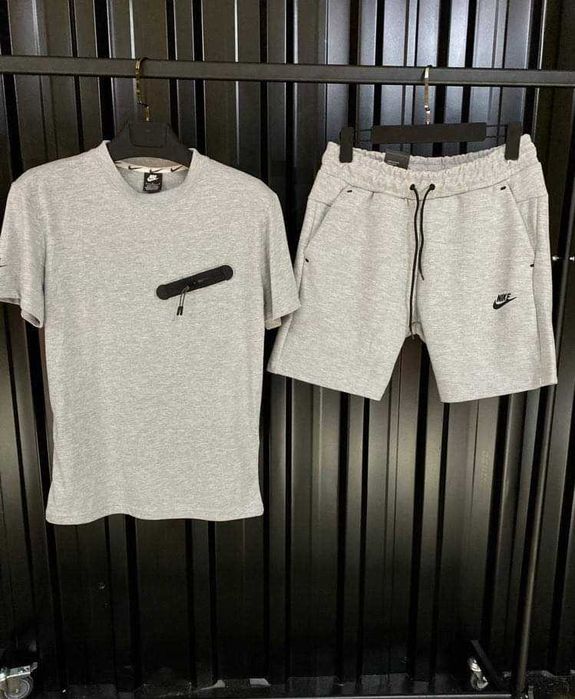 Мъжки къси екипи Nike