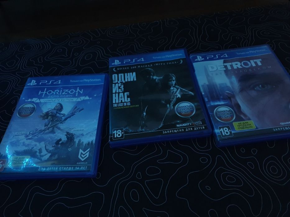 продам ps 4 pro 1tb