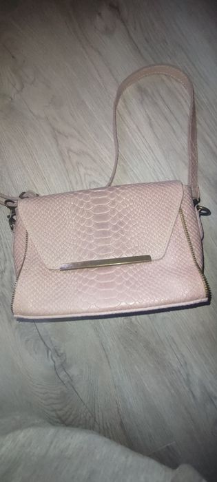 Geantă de damă din piele naturală