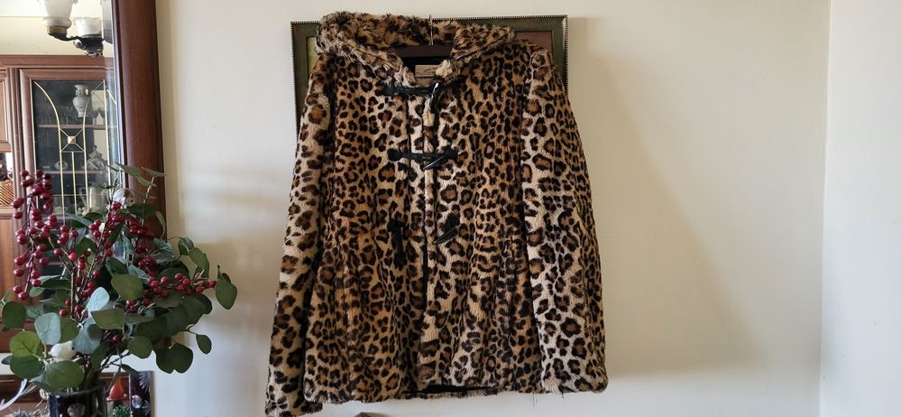 Haina leopard de dama, Pull & Bear, geaca din blana