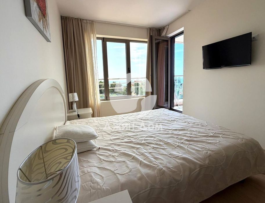 Продава се Тристаен апартамент в к.к. Слънчев бряг - 140 кв.м за 1143 €/кв.м - Снимка #6