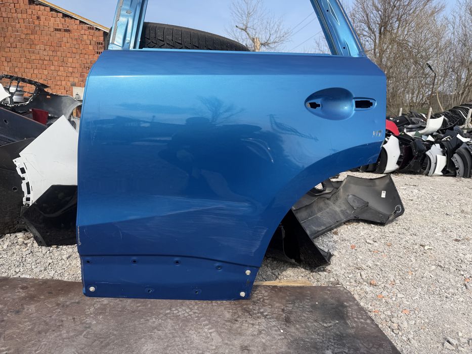 Врата Mazda CX-5 2012 год.-