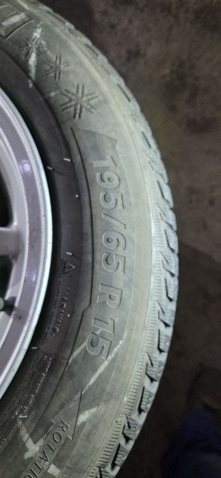 BMW E36 кабрио джанти със зимни гуми  195/65/15. 7J×15  ET47  5×120