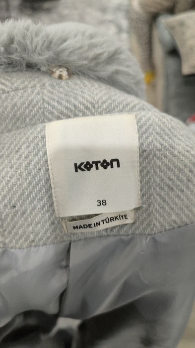 Пальто фирменное