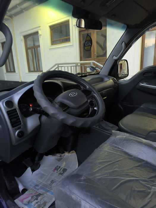 2012йил 1.200лик Киа бонго идеал состаянада сотилади.