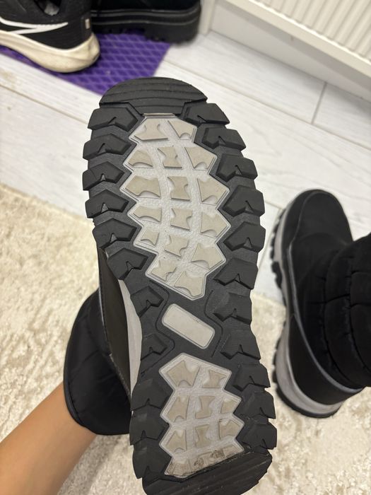 Продам дутыши 38р