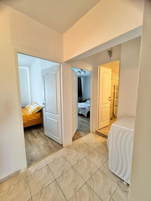Închiriez ap. 3 camere. decomandat in Plopilor