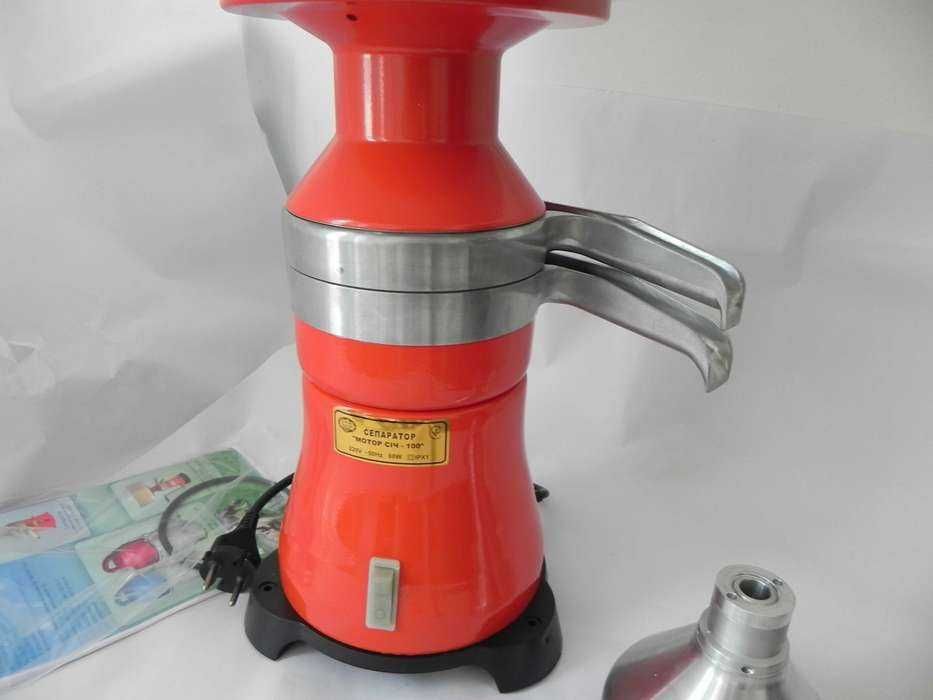 Separator de smantana centrifuga electrica 12 litri complet din METAL