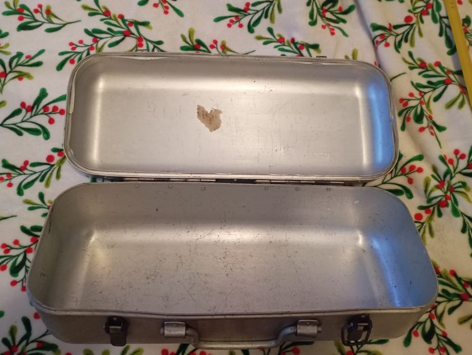 Cutie aluminiu ambulanță anii '80