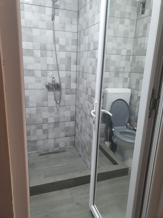 Închiriez Garsonieră zona Ploiești sud , recent renovată