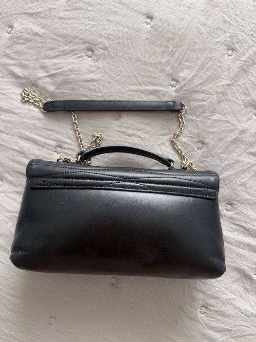Furla дамска чанта в черен цвят от естествена кожа