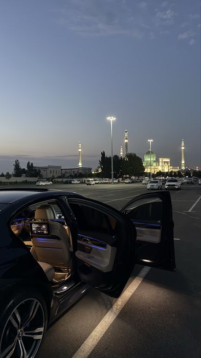 BMW 730  xDrive M Paket Full