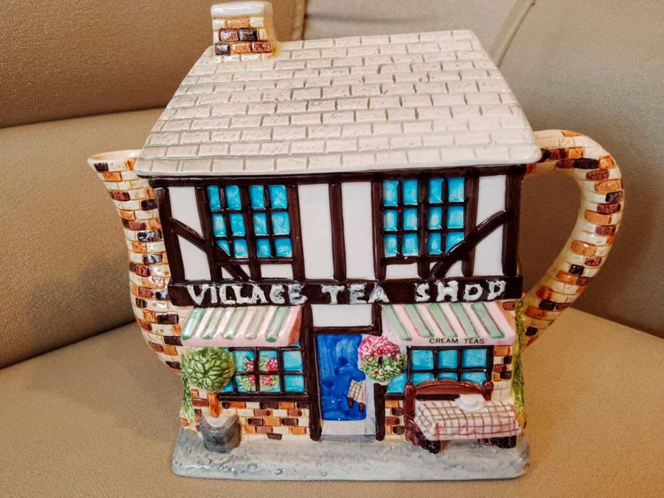 Порцеланов чайник "Селски чаен магазин"