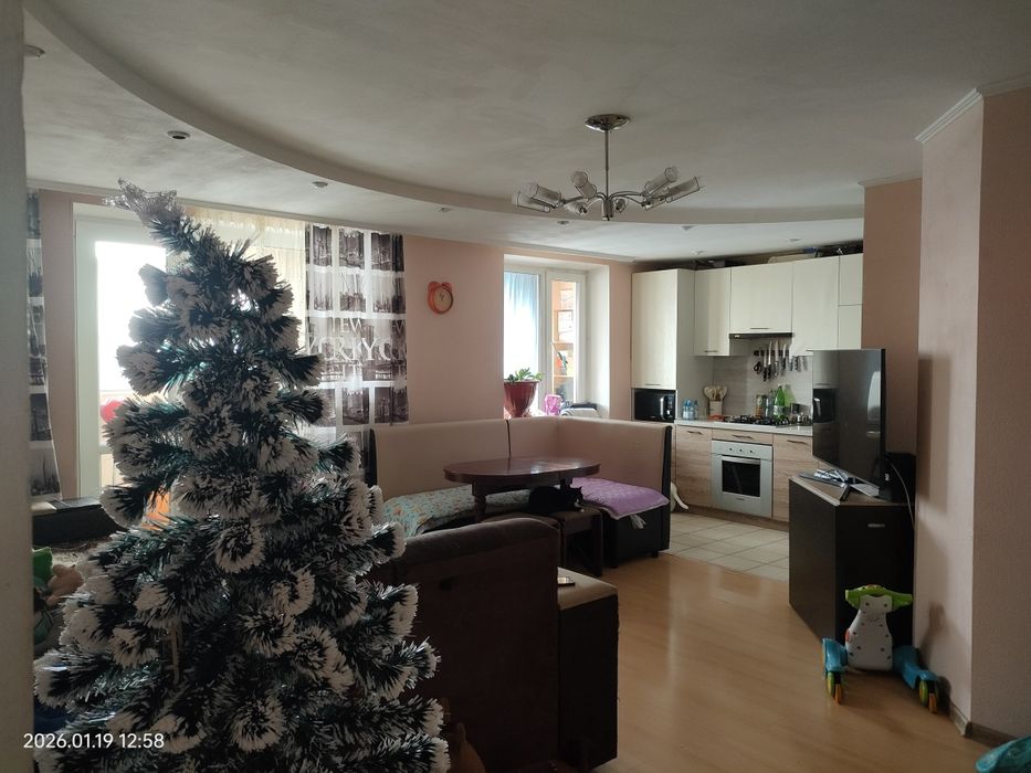 Продам 3-х комнатную квартиру