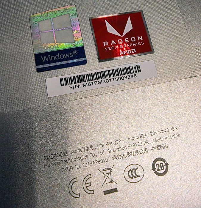 HUAWEI MateBook D14