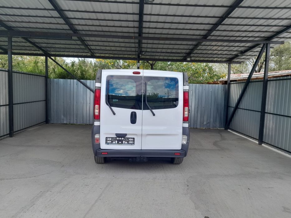 Renault Trafic Modelul Lung