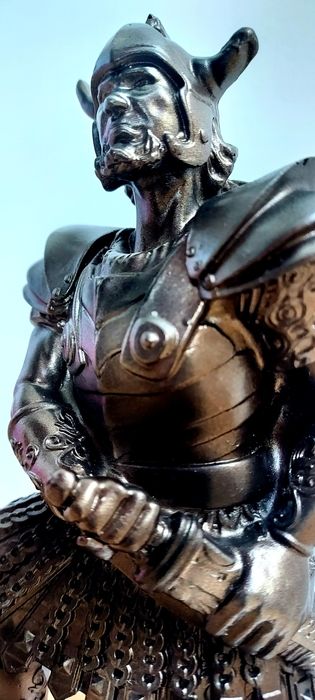 Воин с Меч Статуетка Фигура 20см