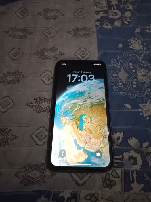 iPhone 11 в хорошем состоянии