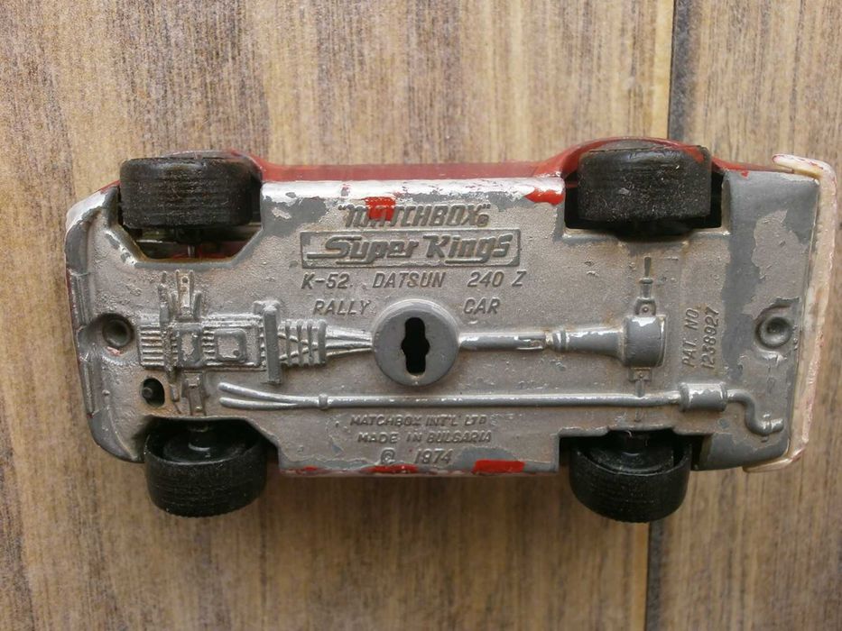 Голям MatchBox (1:40) Метална Количка от 80те Datsun 240Z