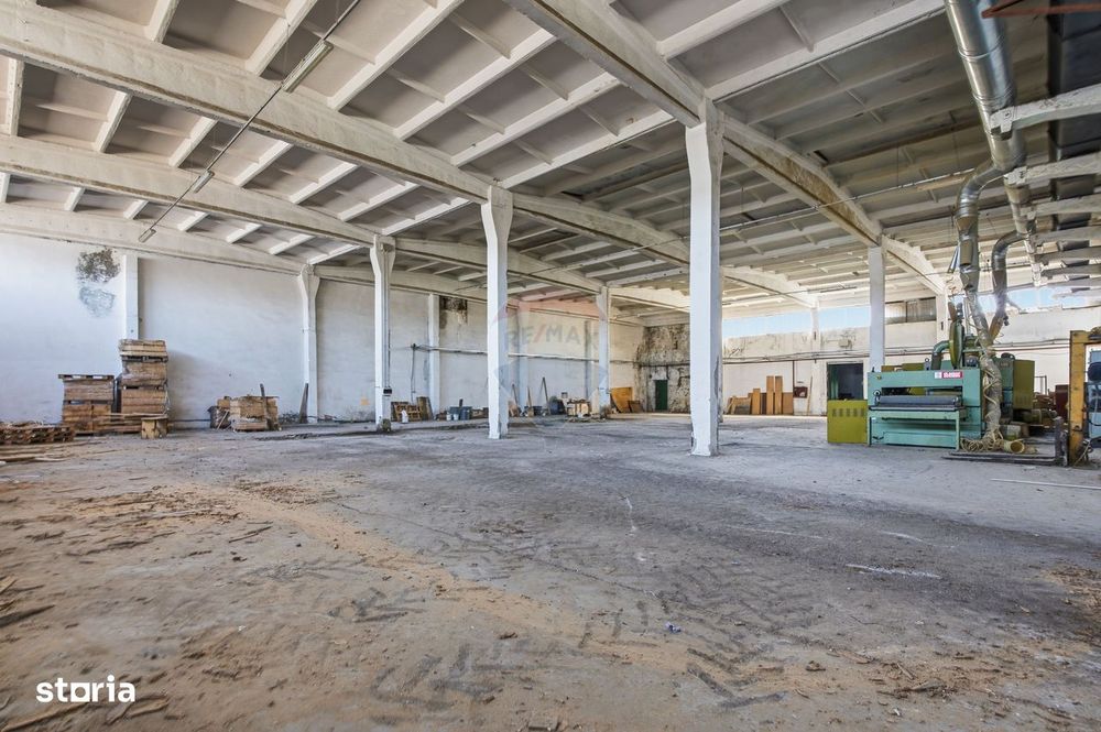 Teren Industrial / Hale de Vânzare 4.1 Ha - Zona industrială - Hârlău