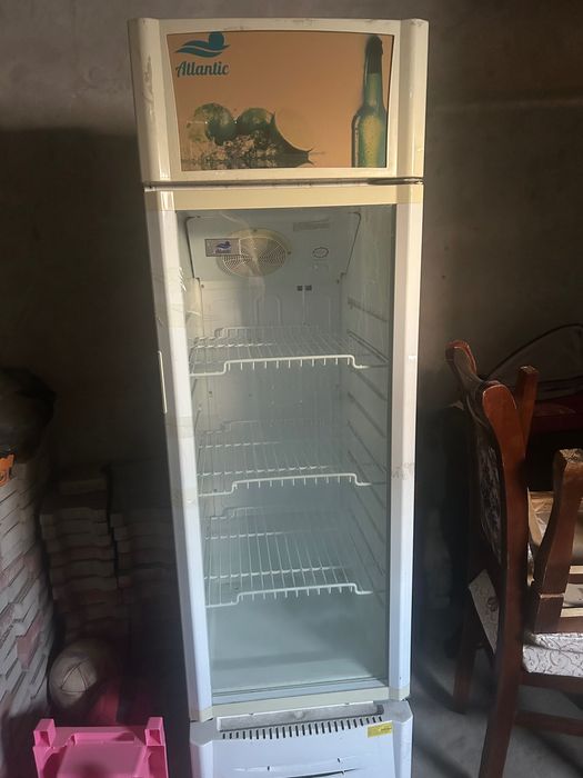 Продается холодильник для напитков
