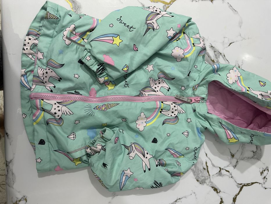 Продам детскую ветровку