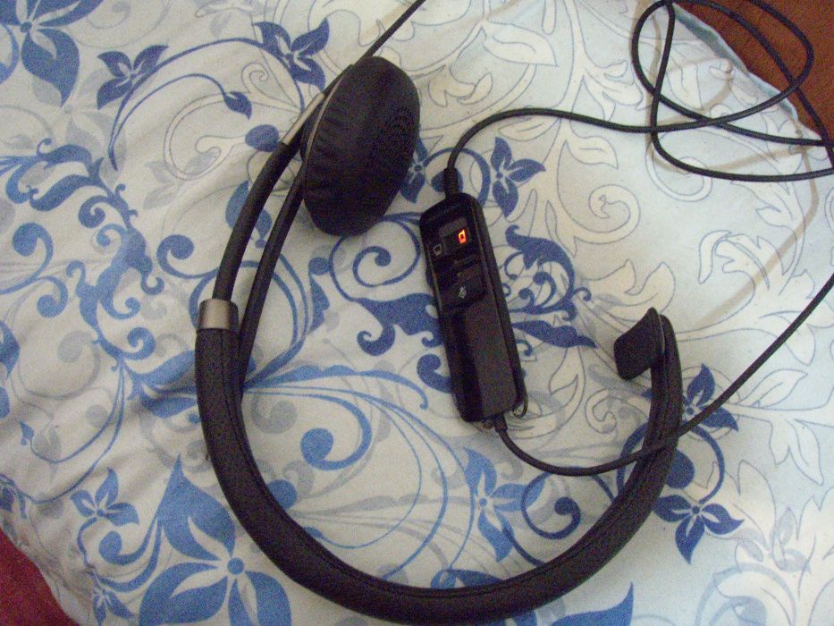 Casca office call center bluetooth Plantronics Blackwire C710 + cutie