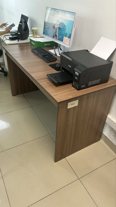 Офисный стол отличный