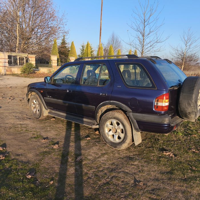 Опел Фронтеера б