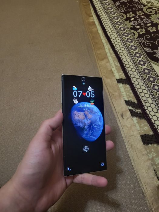 Продам самсунг нот 10+ 5g срочно